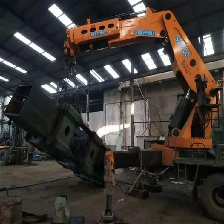 黄江镇200吨折臂吊出租