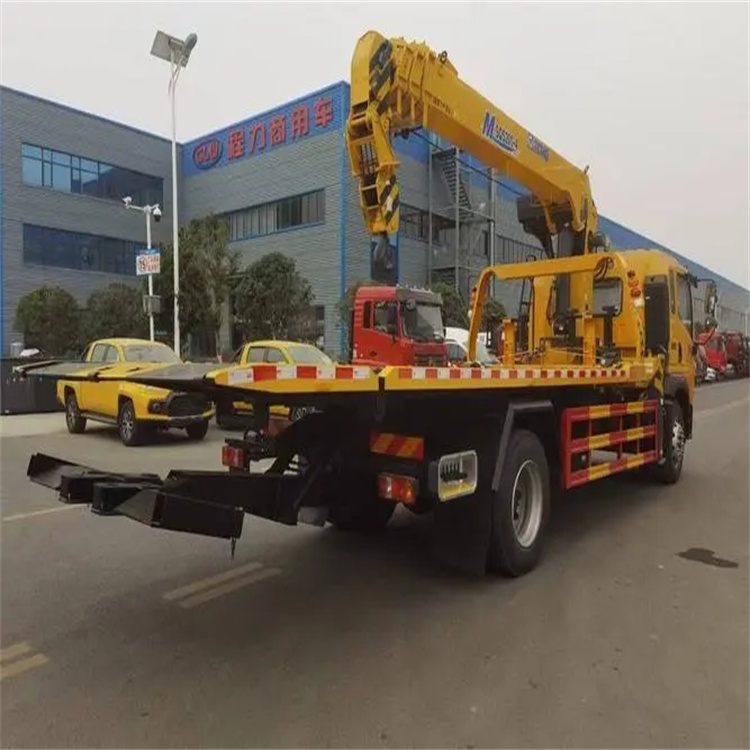 黄江镇附近小随车吊出租电话，轻松解决搬运烦恼